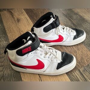 Nike Boys Court Borough Mid 2 ,Youth Size US 5Y Black/Red/White Shoe CD7782-110.